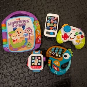 Fisher-Price Storybook Rhymes and Interactive Toy Set - Purple, Blue, Green